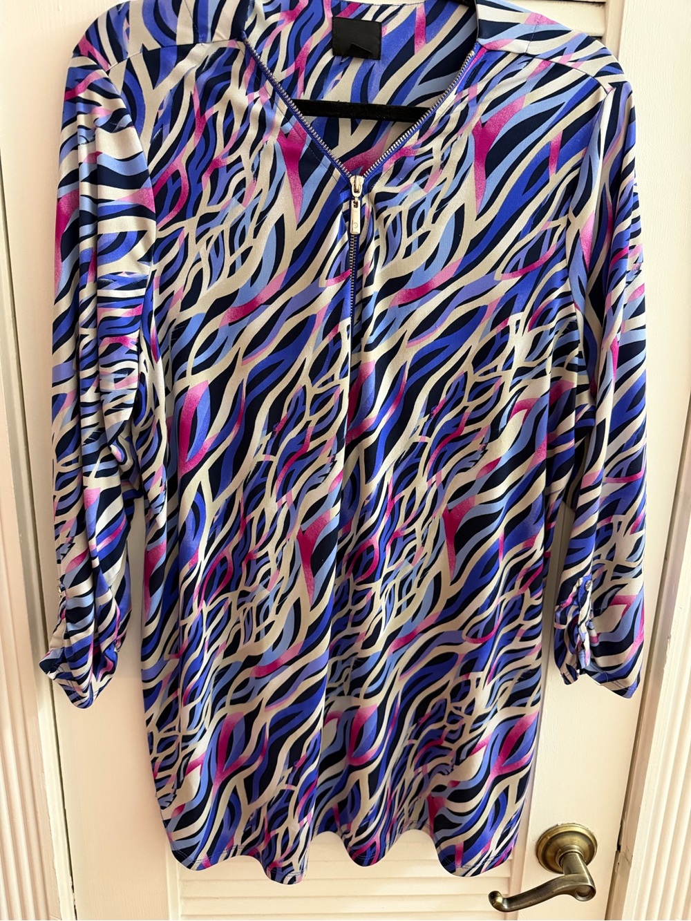 Women's Abstract Wave Print Zip-Front Top - Blue Pink White Size 2X